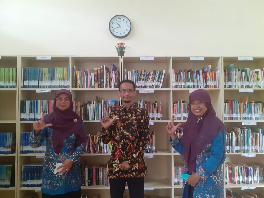 Kunjungan Pengurus Daerah IPI DIY ke SMP IT Alam Nurul Islam